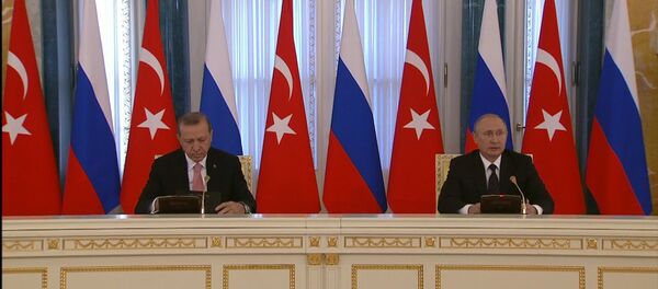 LIVE: Совместная пресс-конференция Путина и Эрдогана в Петербурге - Sputnik Молдова