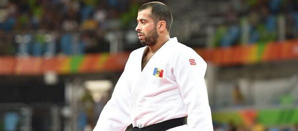 Молдавский дзюдоист Валериу Думиникэ - Sputnik Молдова