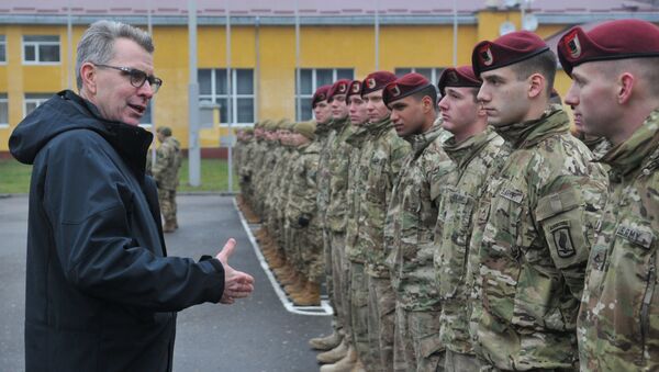 Инструкторы из США начали тренировать украинских военных под Львовом - Sputnik Молдова