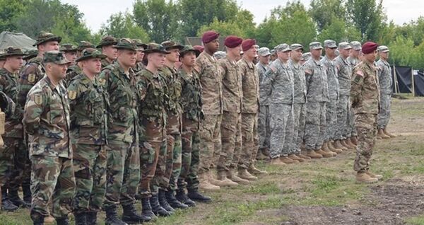 Militari moldoveni si din alte state Militari moldoveni si din alte state - Sputnik Молдова