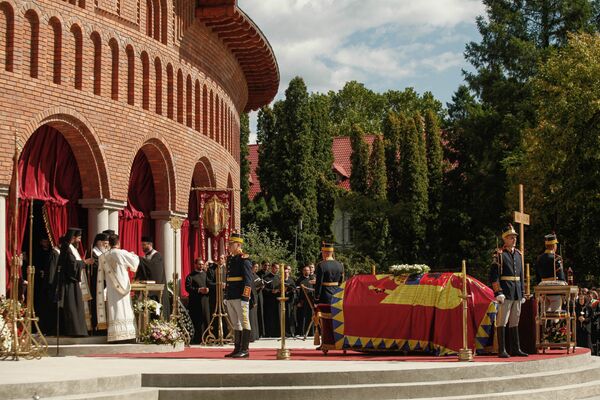 Funeraliile Reginei Ana - Sputnik Moldova-România