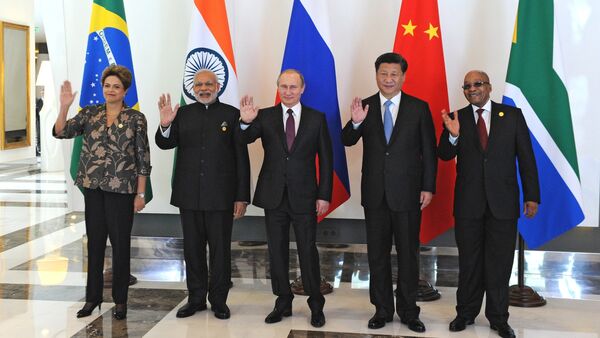 Russian President Vladimir Putin takes part in informal BRICS summit in Antalya - Sputnik Moldova-România