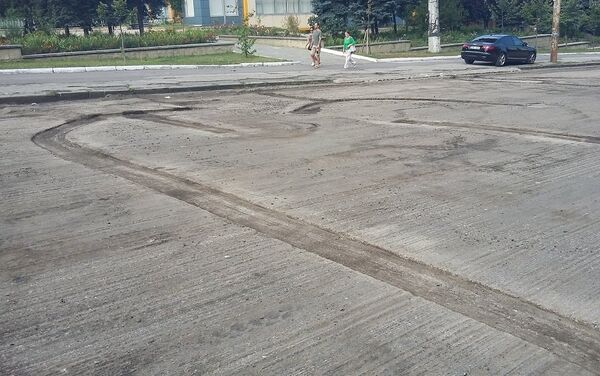Ремонт проезжей части на проспекте Штефан чел Маре в Кишиневе - Sputnik Молдова