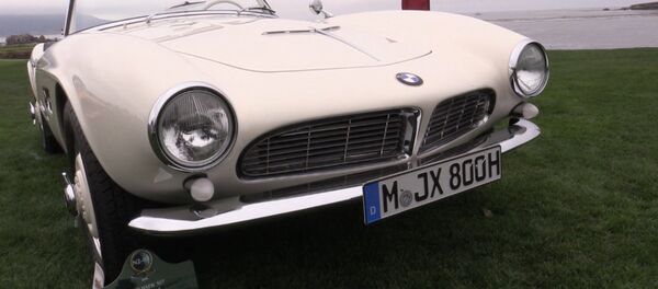 Отреставрированный  BMW 507 Элвиса Пресли показали на выставке в США - Sputnik Молдова