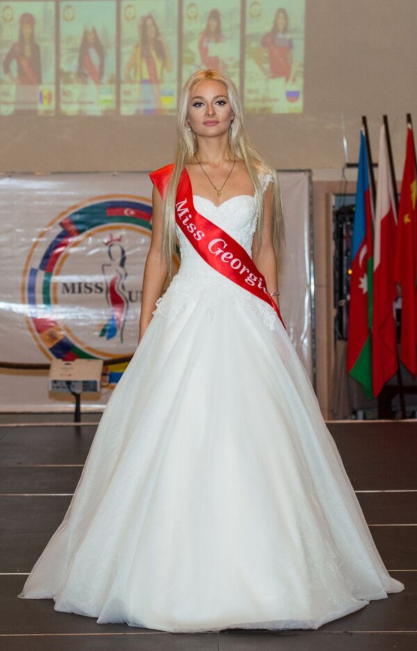Финал конкурса красоты Miss Union Baku 2016 - Sputnik Молдова