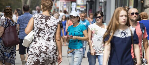 Люди на улице - Sputnik Молдова