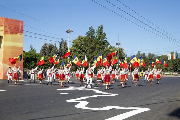 В Молдове патриотизм измеряется количеством копий государственного флага. - Sputnik Молдова