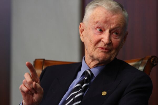 Isărescu - cum fac politică americanii, dezvăluiri fără precedent, ce vor de la România Isărescu - cum fac politică americanii, dezvăluiri fără precedent, ce vor de la România - Sputnik Moldova-România