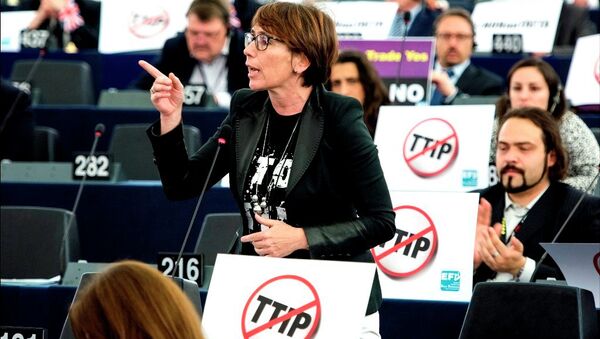Debate and vote on TTIP postponed in the European Parliament - Sputnik Moldova-România