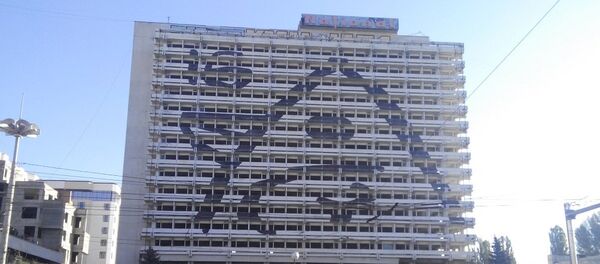 Рисунок на здании гостиницы Национал - Sputnik Молдова