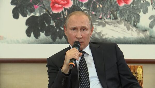 Владимир Путин про Ислама Каримова и его вклад в развитие Узбекистана - Sputnik Молдова