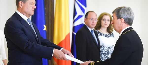 Klaus Iohannis și Valerii Kuzmin - Sputnik Moldova-România