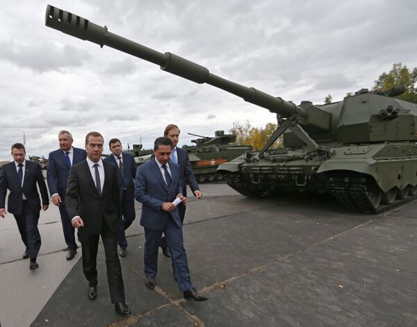 Премьер-министр РФ Д.Медведев посетил международную выставку Russia Arms Expo - Sputnik Молдова