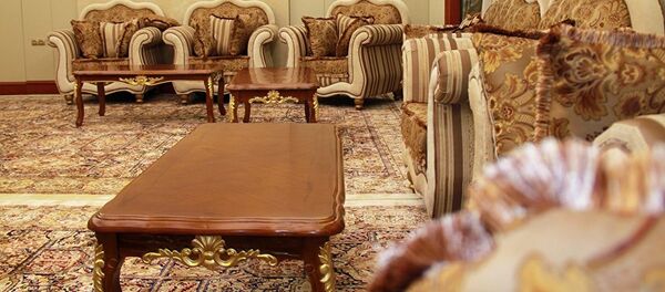 Мебель в доме приемов в госрезиденции Ала-Арча Мебель в доме приемов в госрезиденции Ала-Арча - Sputnik Moldova-România