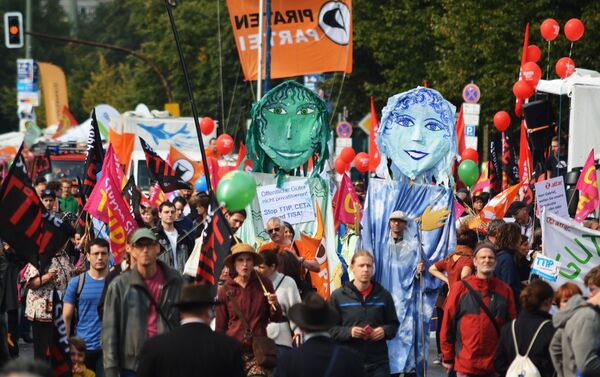 Zehntausende protestieren in Berlin gegen TTIP und CETA - Sputnik Moldova-România