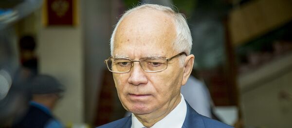Чрезвычайный и Полномочный Посол РФ в Республике Молдова Мухаметшин Фарит Мубаракшевич на выборах в Госдуму 18.09.2016 - Sputnik Молдова