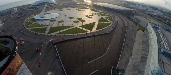 Вид на Олимпийский парк и Автодром Сочи в Имеретинской долине - Sputnik Молдова