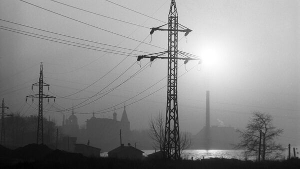 Линии электропередачи в окрестностях Иркутска - Sputnik Moldova
