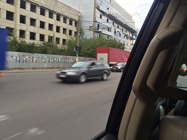 Кто-то забыл прицеп на улице Михай Витязул - Sputnik Молдова