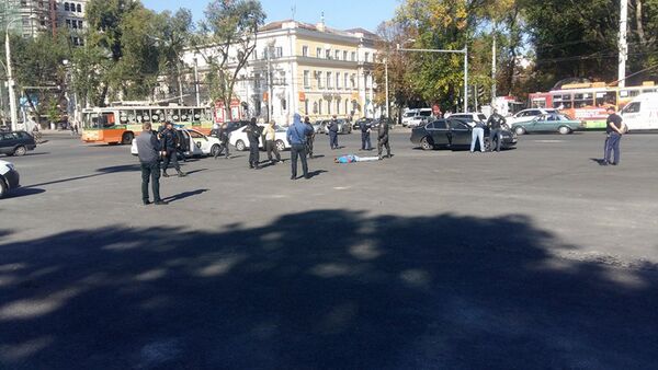 Правоохранительные органы задержали перед зданием правительства Молдовы двух мужчин - Sputnik Молдова
