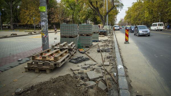 Ремонт тротуара в центре Кишинева - Sputnik Moldova