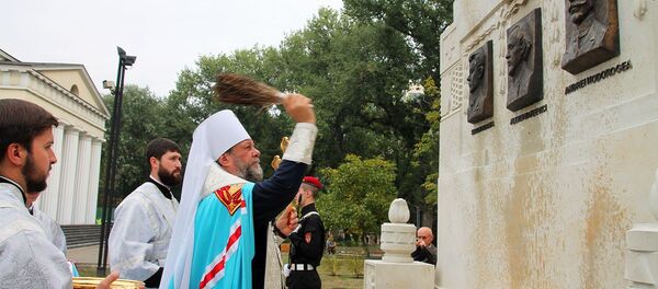 Sfintirea monumentului martirilor neamului - Sputnik Moldova