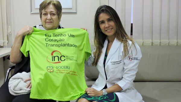 Ivonette Balthazar e a Dra Jacqueline Sampaio, da Coordenação de Transplantes do Instituto Nacional de Cardiologia (INC) - Sputnik Молдова