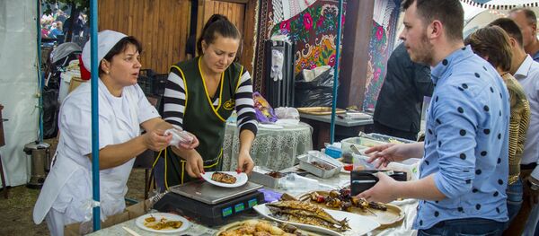 День вина в Кишиневе, центральная площадь города - Sputnik Молдова