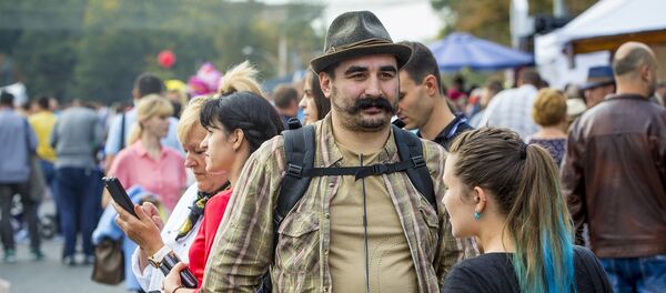 День вина в Кишиневе, центральная площадь города День вина в Кишиневе, центральная площадь города - Sputnik Молдова
