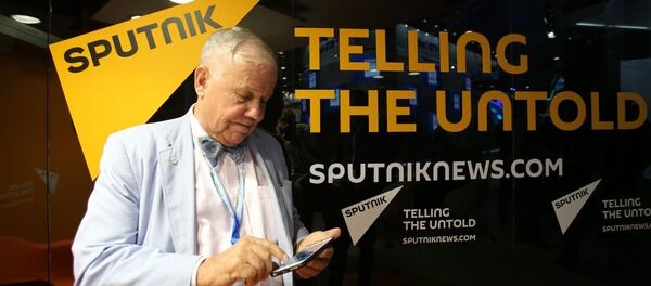 Председатель Beeland Interests Inc Джим Роджерс в павильоне новостного агентства Sputnik. Председатель Beeland Interests Inc Джим Роджерс в павильоне новостного агентства Sputnik. - Sputnik Молдова