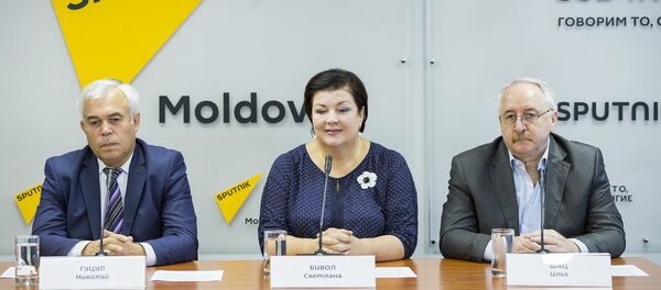 Николай Гуцул, Светлана Бивол и Илья Кац Николай Гуцул, Светлана Бивол и Илья Кац - Sputnik Молдова