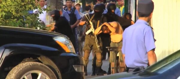 Силовики уничтожили четверых боевиков в Бишкеке. Кадры спецоперации. - Sputnik Молдова