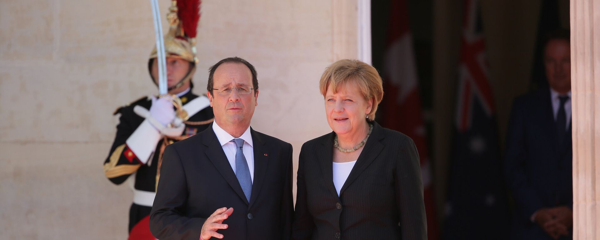 François Hollande și Angela Merkel - Sputnik Moldova-România, 1920, 12.01.2023
