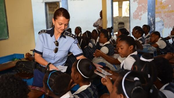 Raluca Domita Raluca Domita - Sputnik Moldova-România