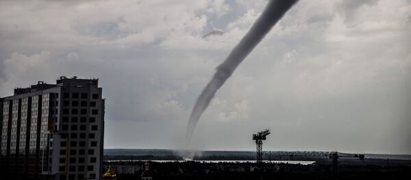 Торнадо в Сургуте - Sputnik Молдова