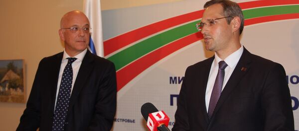 Корд Майер-Клодт и Виталий Игнатьев Корд Майер-Клодт и Виталий Игнатьев - Sputnik Молдова