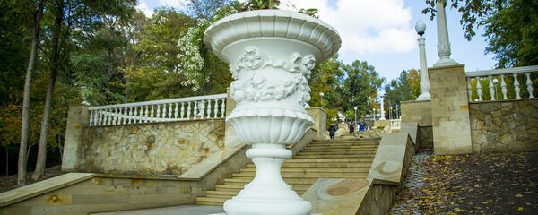 Каскадная лестница в Парке Валя Морилор Каскадная лестница в Парке Валя Морилор - Sputnik Молдова