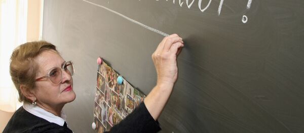 Подготовка к новому учебному году в Калининграде - Sputnik Молдова