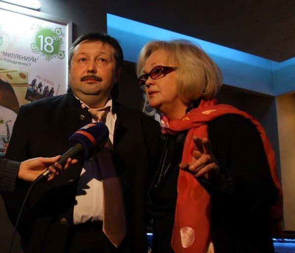 Олег Молчан и Светлана Мулявина-Пенкина, 2010 год Олег Молчан и Светлана Мулявина-Пенкина, 2010 год - Sputnik Молдова