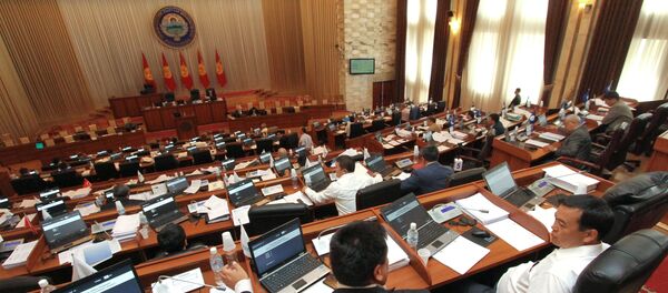 Парламент Кыргызстана денонсировал соглашение о ЦТП Манас Парламент Кыргызстана денонсировал соглашение о ЦТП Манас - Sputnik Молдова