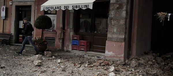 Последствия землетрясения в Камерино Последствия землетрясения в Камерино - Sputnik Молдова