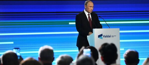Президент РФ В. Путин принимает участие в XIII ежегодном заседании Международного дискуссионного клуба Валдай - Sputnik Молдова