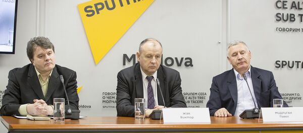 Евгений Паскарь, Виктор Жук и Павел Мидриган - Sputnik Moldova