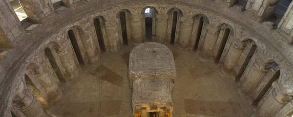 Cuvuclia Mormântului Mântuitorului din catedrala Învierii de la Ierusalim - Sputnik Moldova