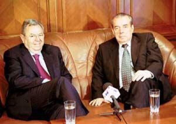 Arkadi Volski și George Constantin Păunescu Arkadi Volski și George Constantin Păunescu - Sputnik Moldova-România