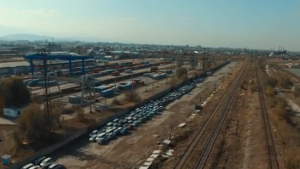 Радиоактивные машины из Японии в Бишкеке - Sputnik Молдова