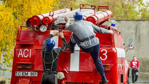 Соревнования спасателей и пожарных - Sputnik Moldova