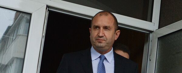 Кандидат в президенты страны от Болгарской социалистической партии Румен Радев - Sputnik Moldova-România