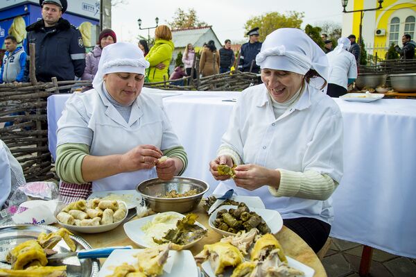 Деликатесы Буджака - чем будут угощать на Дне вина в Гагаузии - Sputnik Молдова
