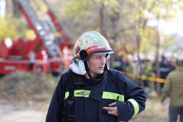 Пожар на Чеканах, пожарные - лица - Sputnik Молдова